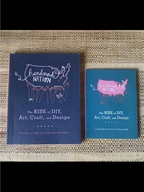 Handmade Nation : The Rise of DIY, Art, Craft, and Design Book With DVD